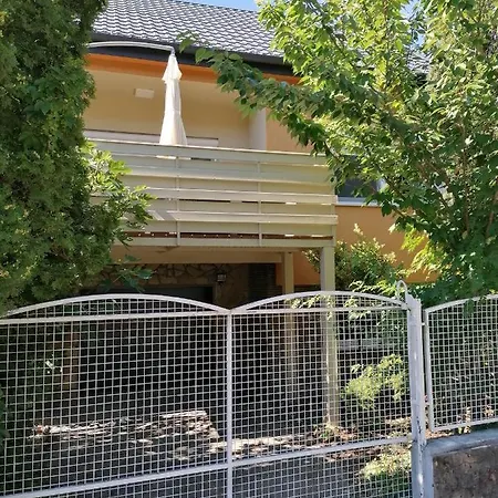 Rozsa Vendeghaz Villa Keszthely